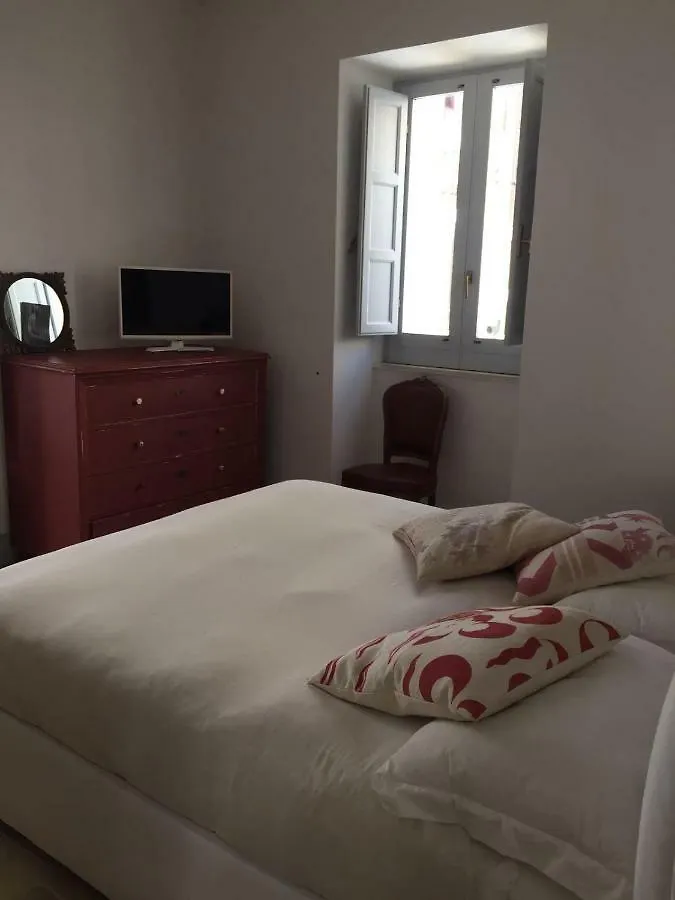 Love At First Sight Noto Apartment