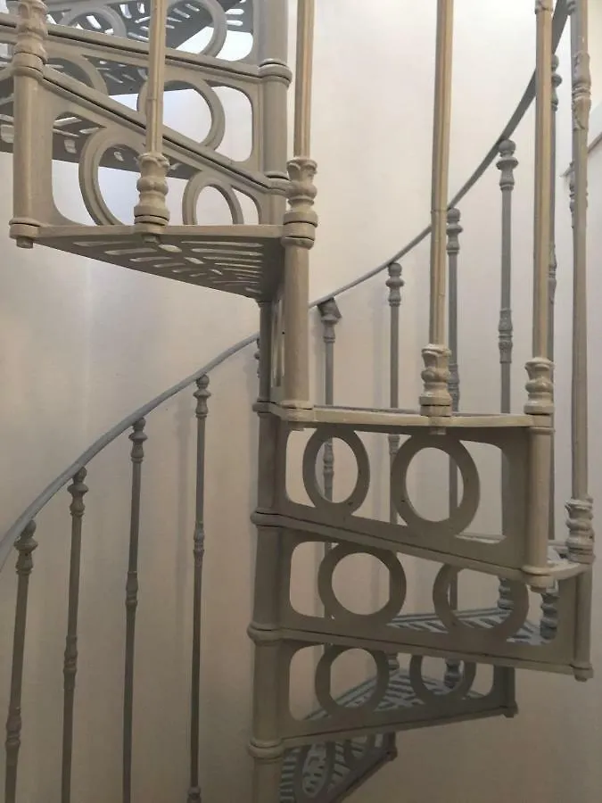 Apartment Love At First Sight Noto