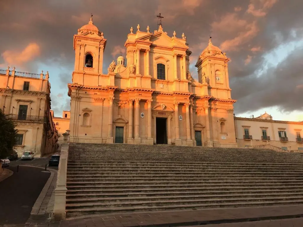 Love At First Sight Noto 0*,  Italy