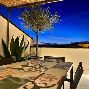  Apartment Sikelikos